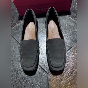 Easy Spirit Seabide8 suede medium green size 10N worn twice